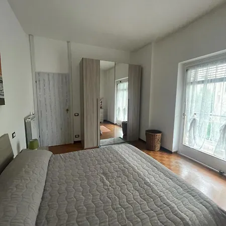 Casa Orchidea Mare Apartment Varazze